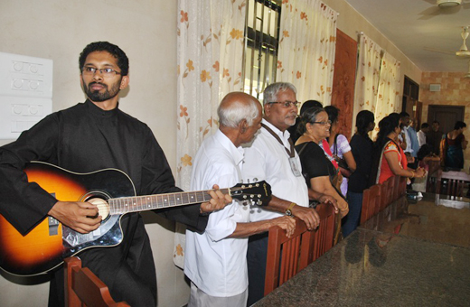 Carmelites at Infant Jesus Shrine